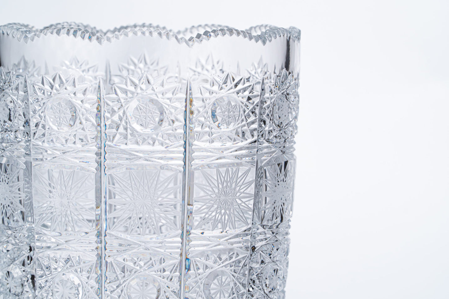 Cut vase Ester