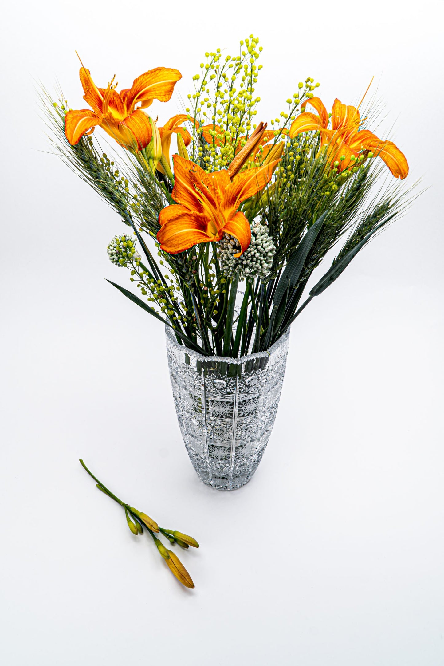 Cut vase Ester